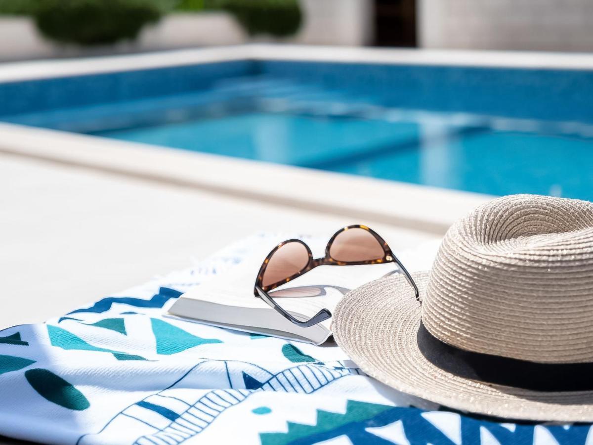 Apartment Villa 2 Pools-1 By Interhome Sutivan Bagian luar foto